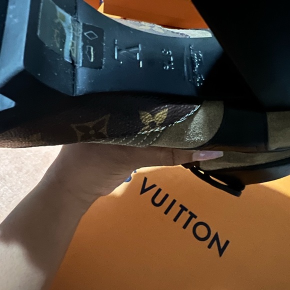 Louis Vuitton Star Trail Ankle Boot - Picture 13 of 15